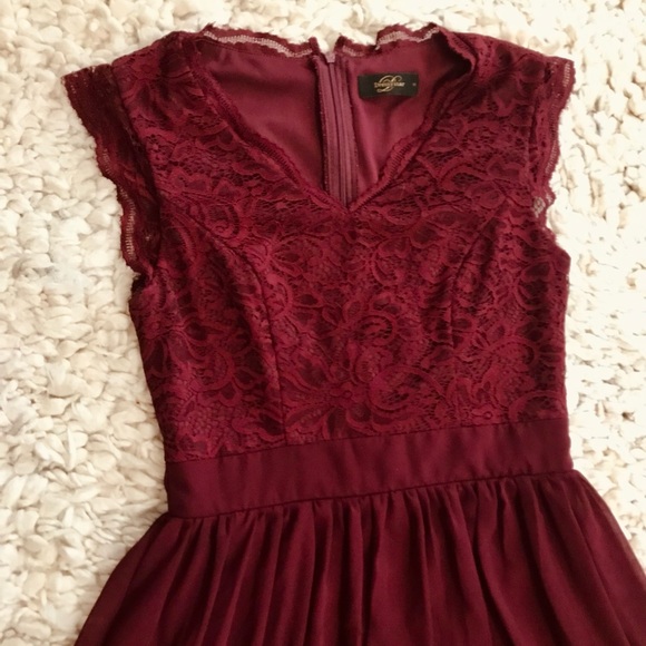 Dresses & Skirts - Dressystar lace red maxi gown